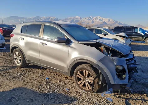 2019 Kia Sportage Lx z USA, uszkodzony, nr VIN KNDPM3AC1K7625532